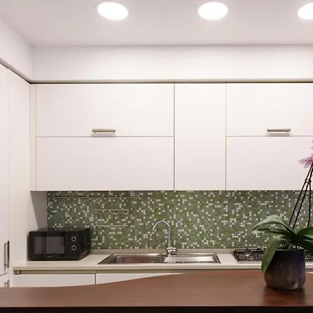 Access, Private Umbrella & Ac Apartment Pescara